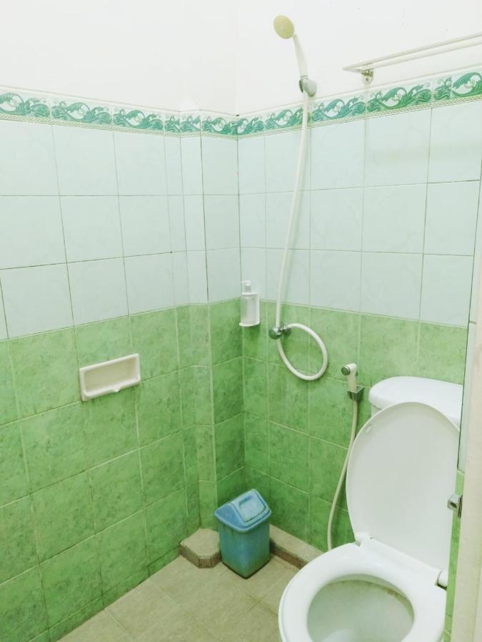 Hotel Taman Indah Madiun Zewnętrze zdjęcie