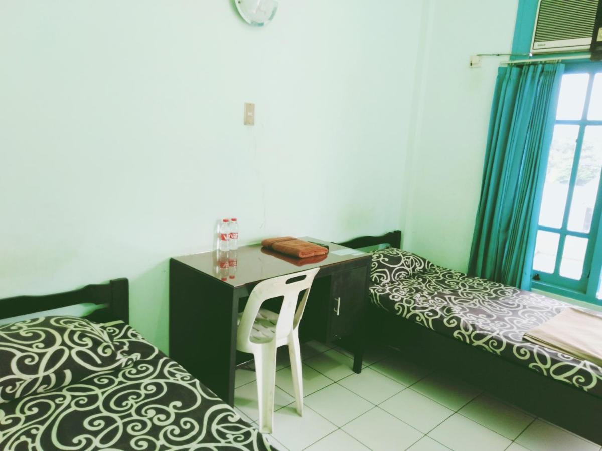 Hotel Taman Indah Madiun Zewnętrze zdjęcie